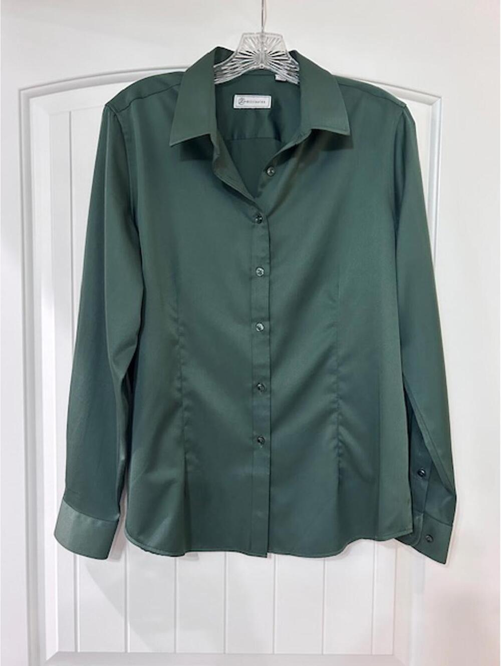💚✨ Siliteelon 'Paris Design' Evergreen Button‑Down (L) Minimalist *Great color